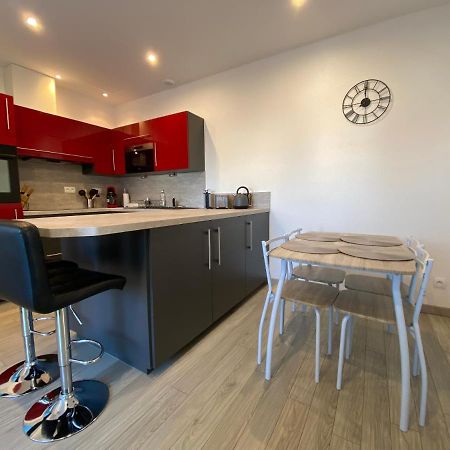 Jolie Maison, Jardin Et Parking Desertines  외부 사진