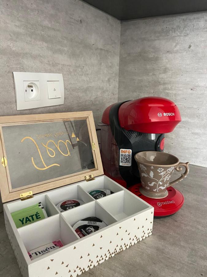 Jolie Maison, Jardin Et Parking Desertines  외부 사진